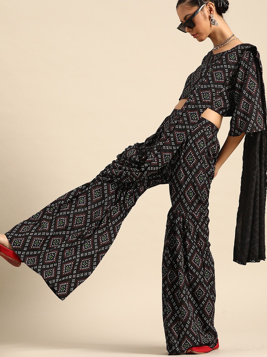 

SHAVYA Black & White Embellished Fusion Saree