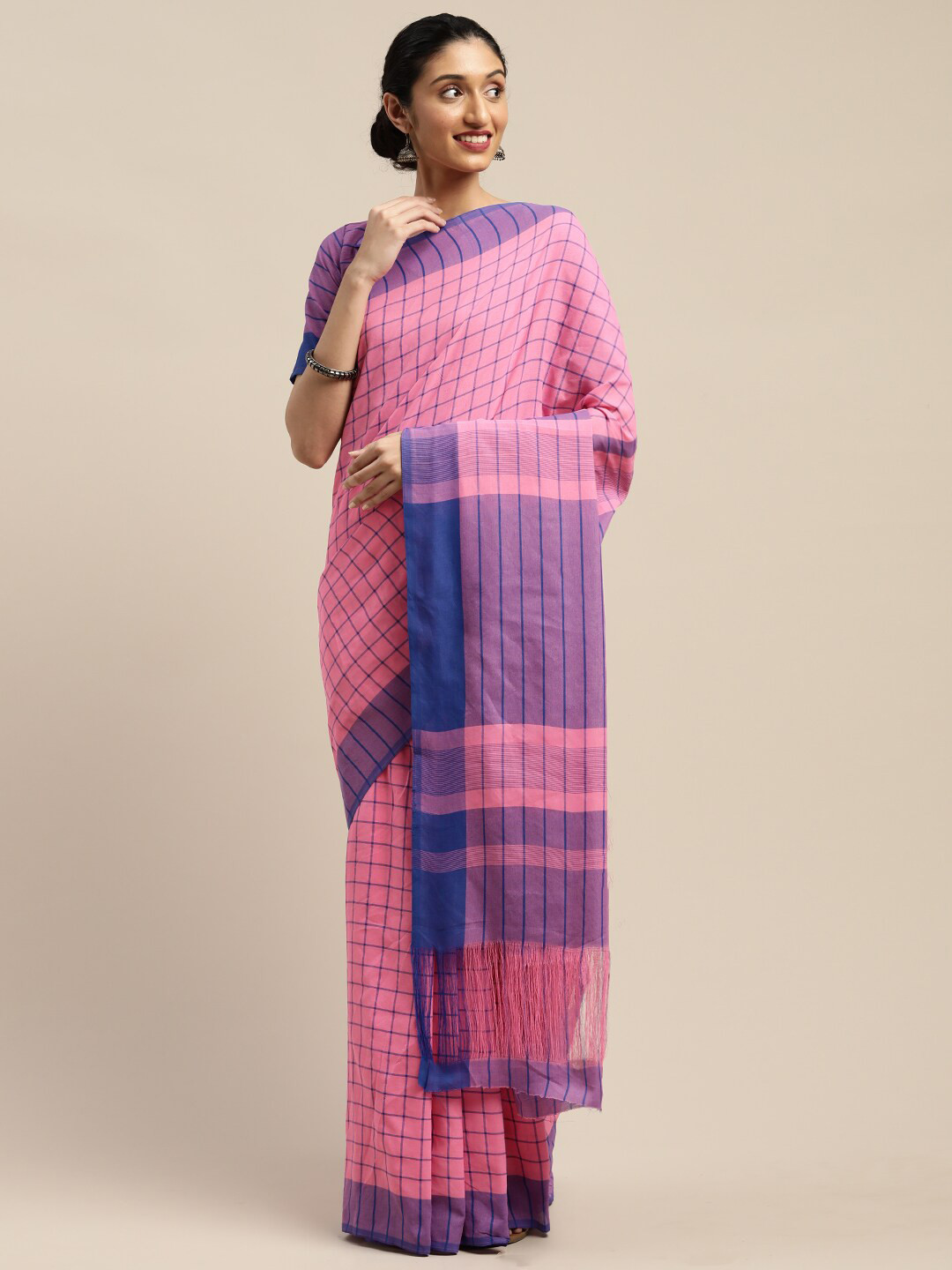 

SHAVYA Pink & Blue Checked Saree