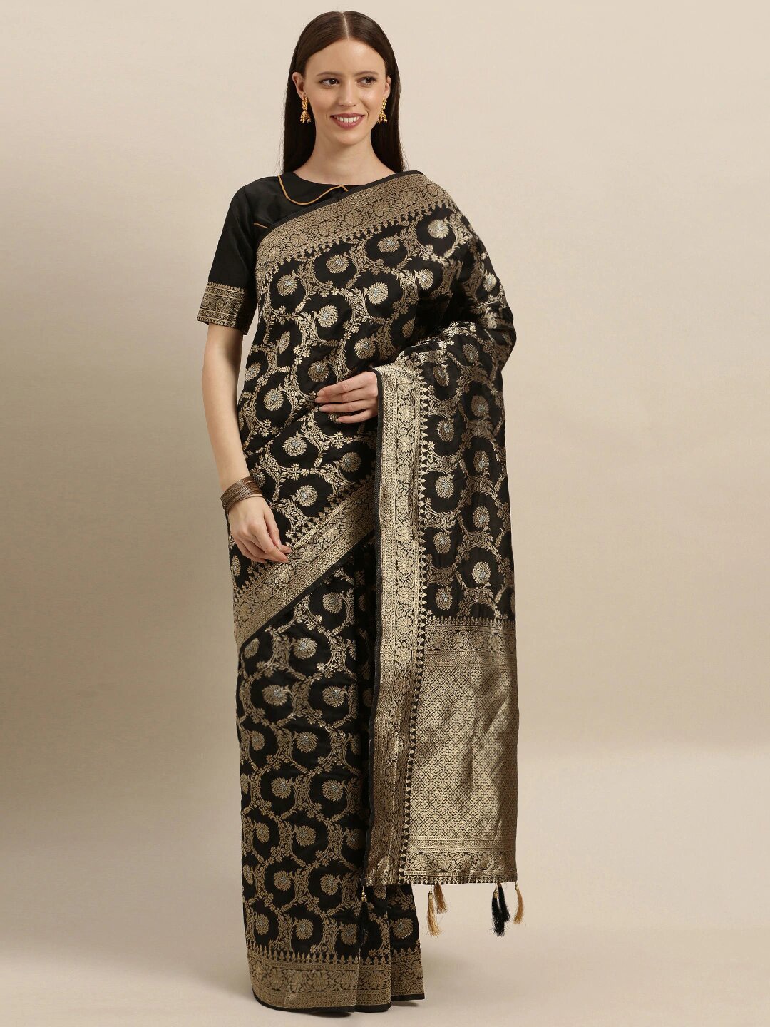 

SHAVYA Black Floral Zari Pure Silk Heavy Work Banarasi Saree