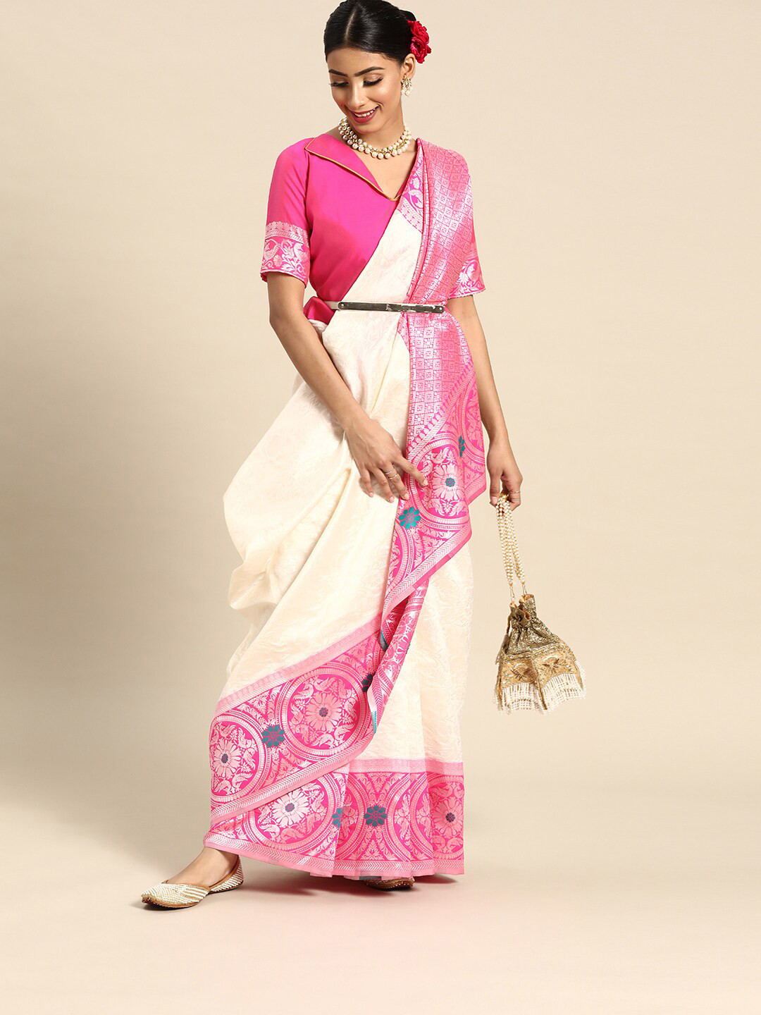 

SHAVYA Green Woven Design Zari Silk Blend Patola Saree