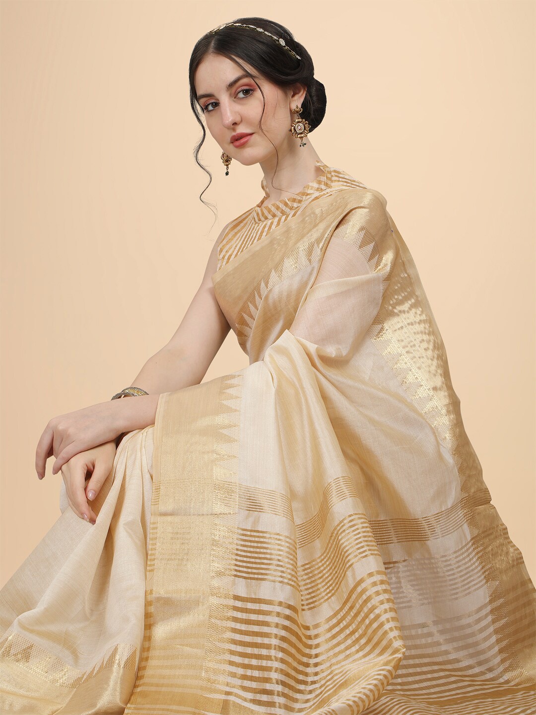 

KALINI Cream-Coloured Silk Blend Golden Thread Kasavu Saree