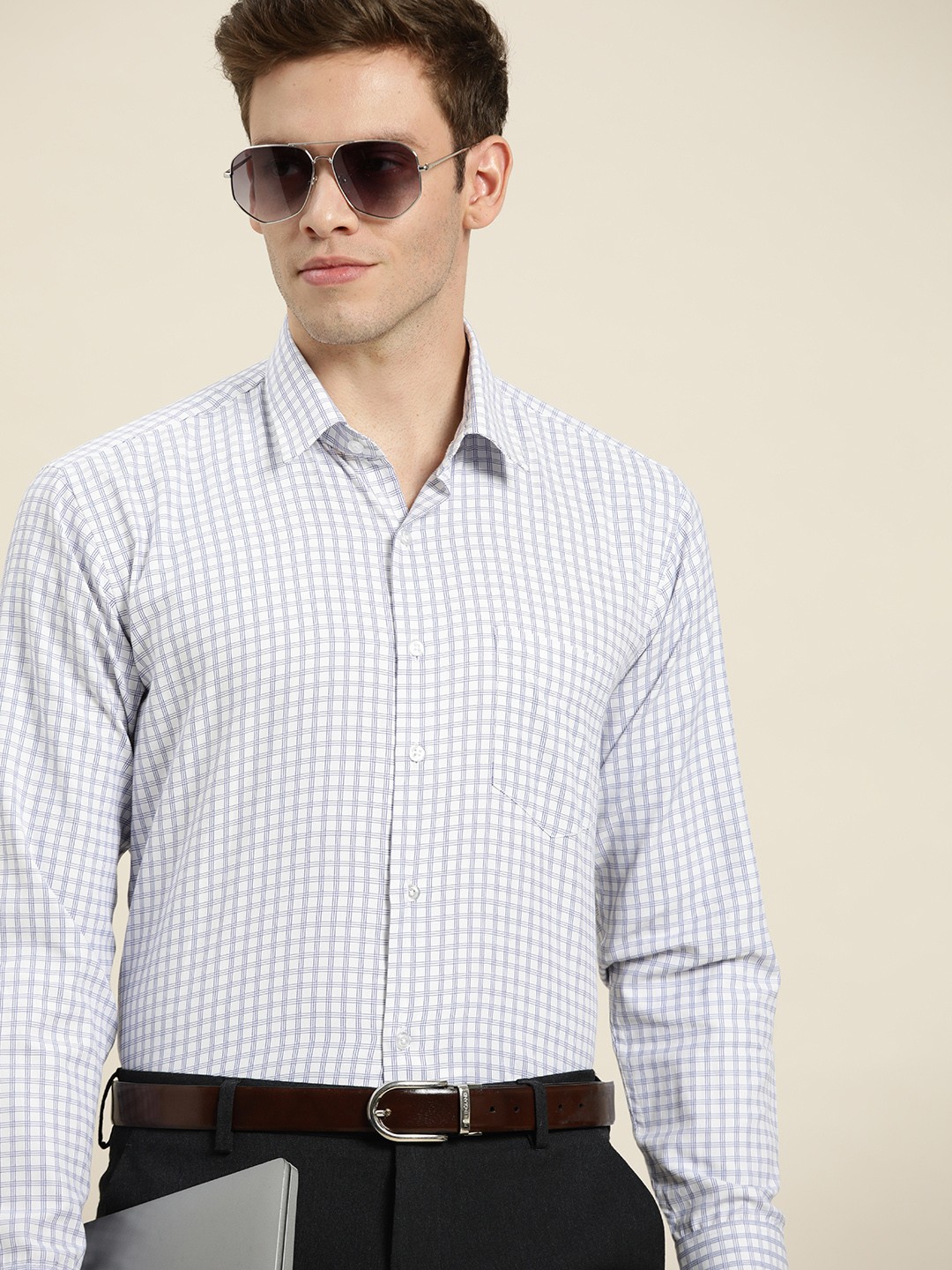 

Hancock Men White & Blue Slim Fit Checked Formal Shirt
