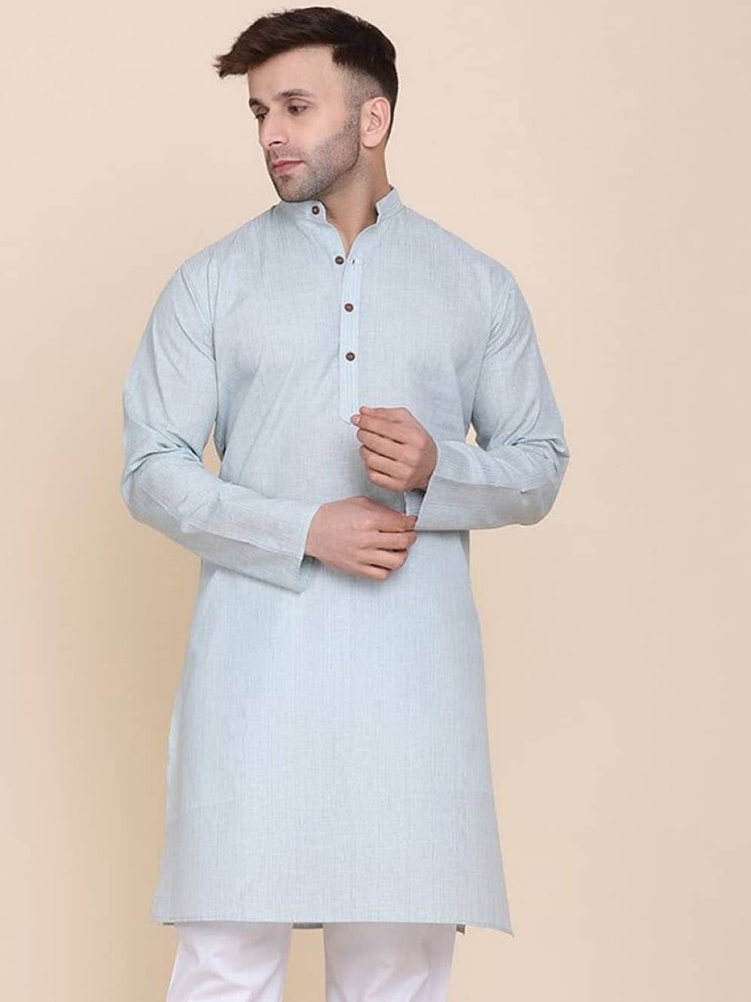 

TAHVO Men Blue Thread Work Kurta