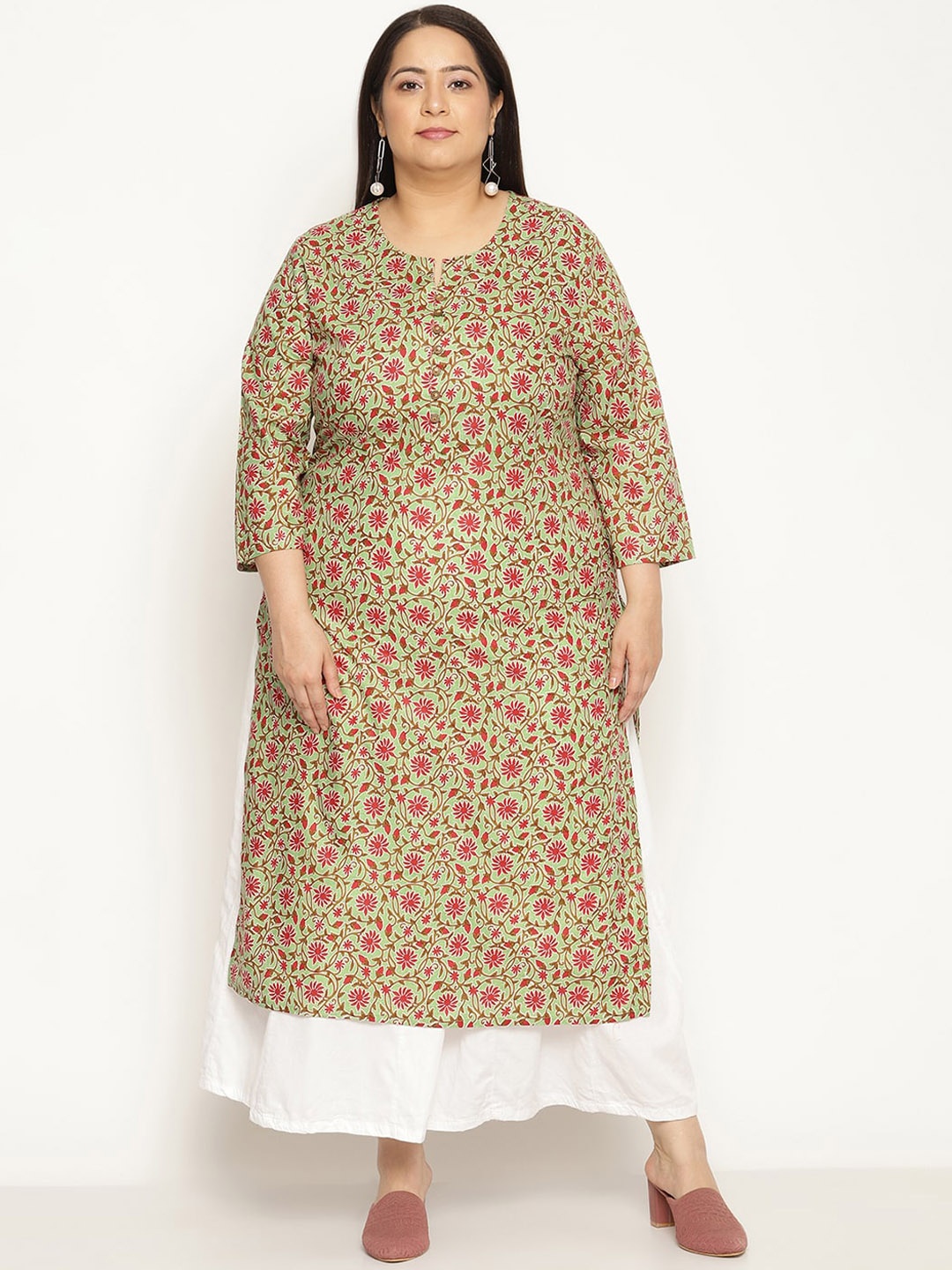 

Sringam Women Green Floral Printed Flared Sleeves Kurta