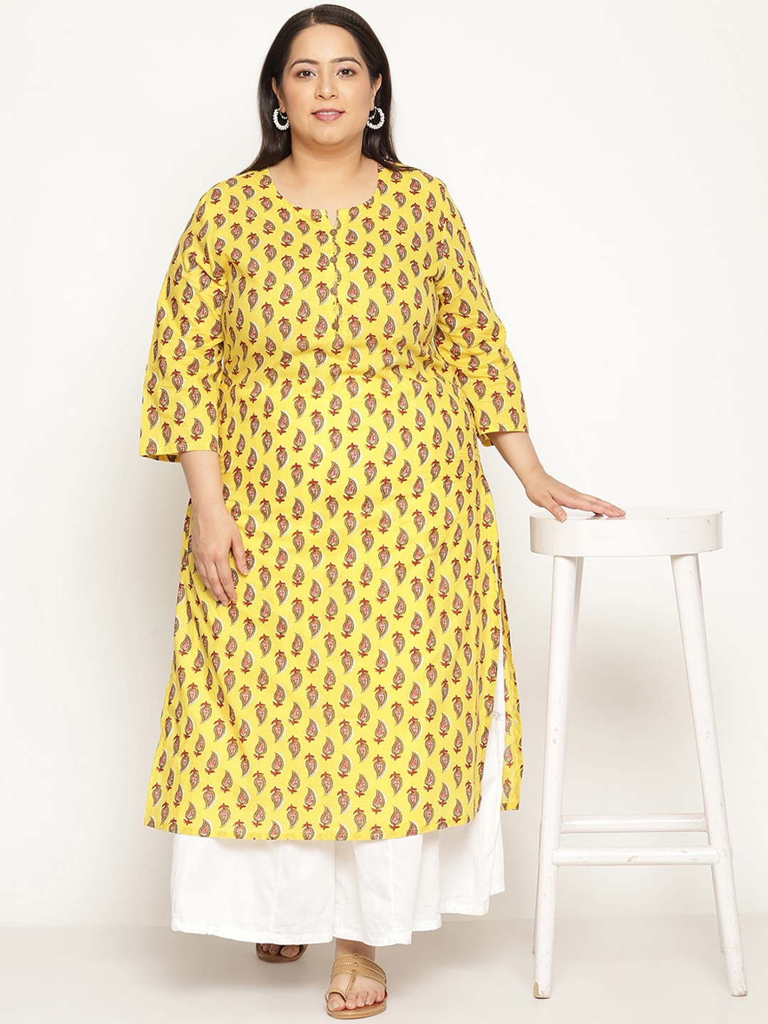 

Sringam Women Yellow Ethnic Motifs Printed Flared Sleeves Kurta