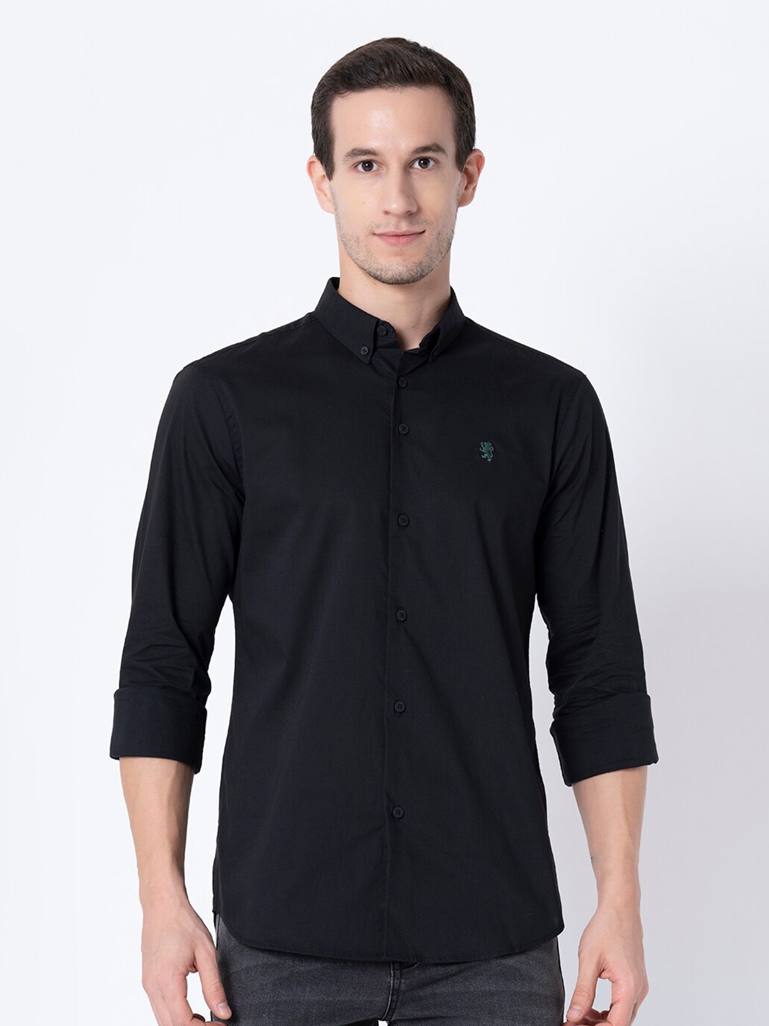 

Red Tape Men Black Solid Casual Shirt