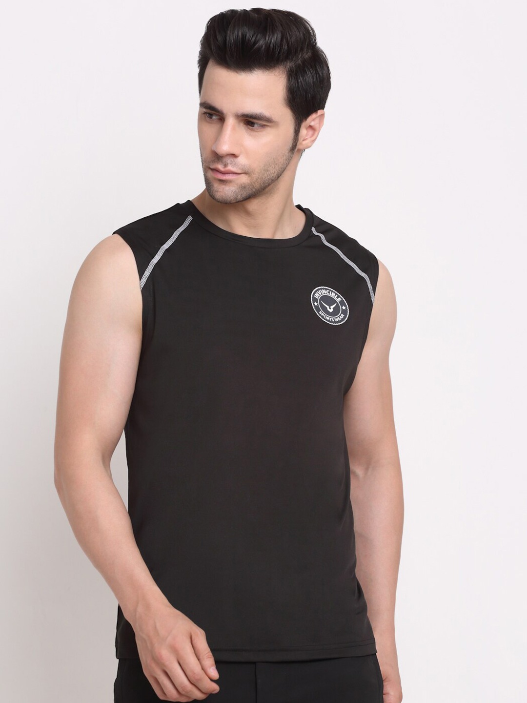 

Invincible Men Black Slim Fit Sports T-shirt