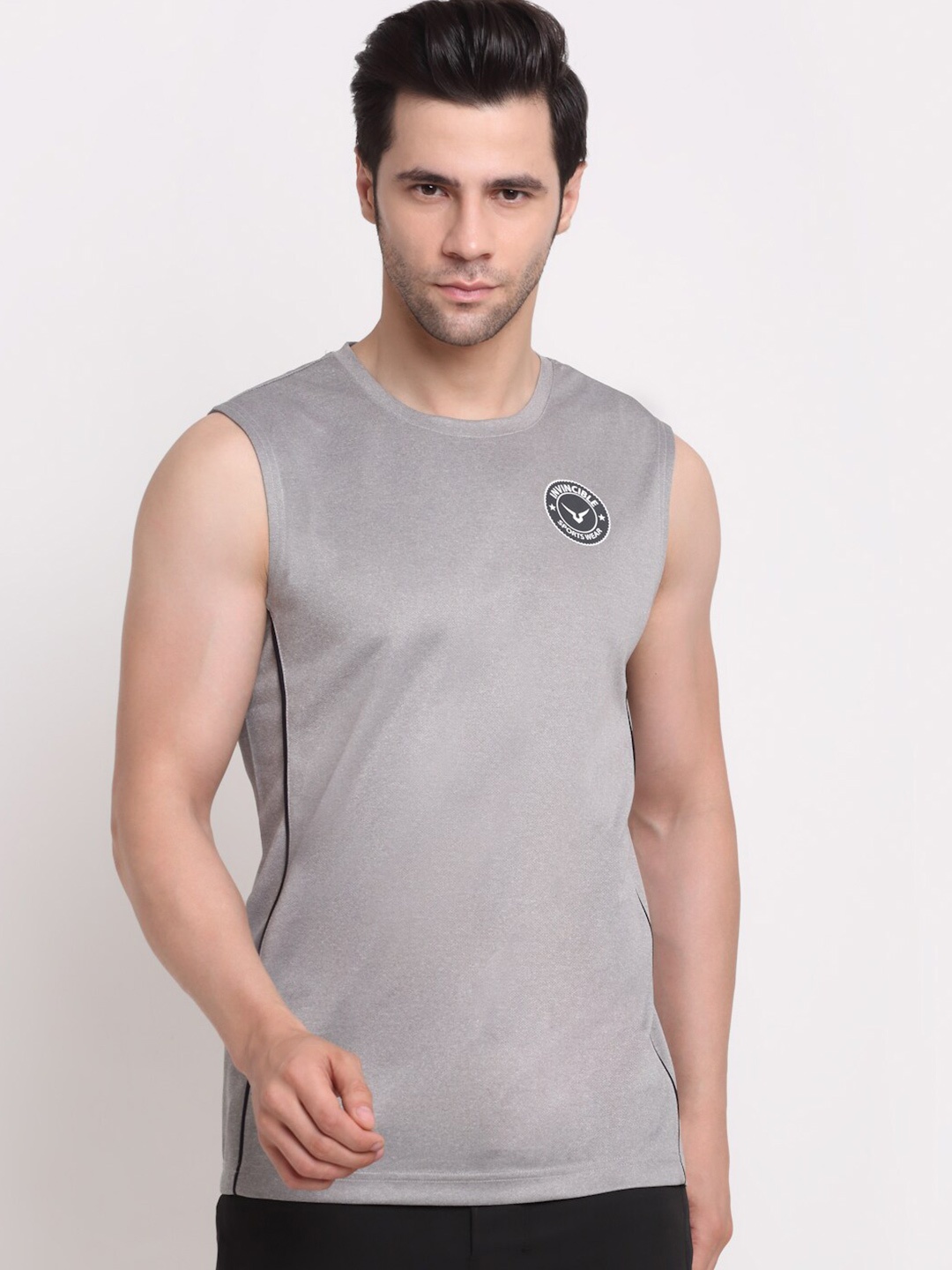 

Invincible Men Melange Vest, Grey