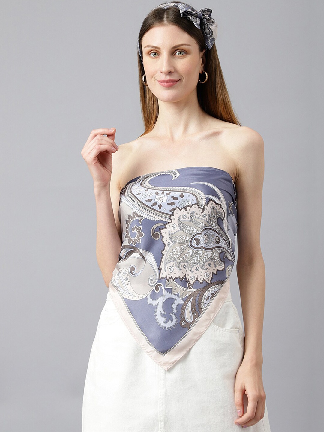 

Tossido Women Grey & Blue Printed Scarf