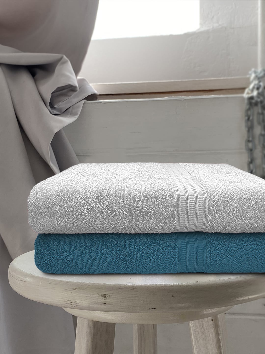 

Aura Set Of 2 Solid 500 GSM Cotton Bath Towels, Teal