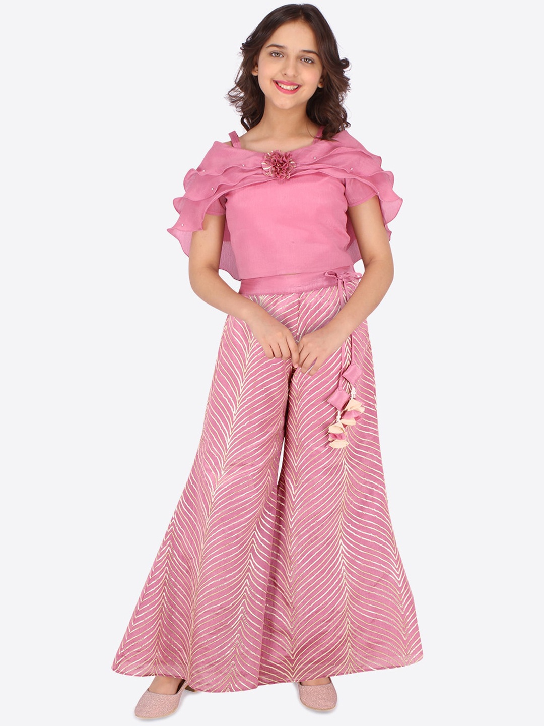 

CUTECUMBER Girls Pink Striped Pleated Kurti with Palazzos