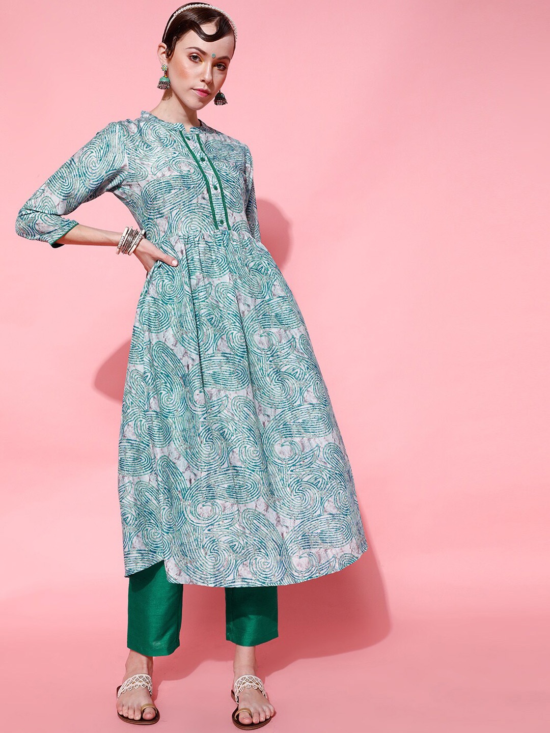 

STREET 9 Women Green Ethnic Motifs Printed Pure Cotton Kurti with Sharara