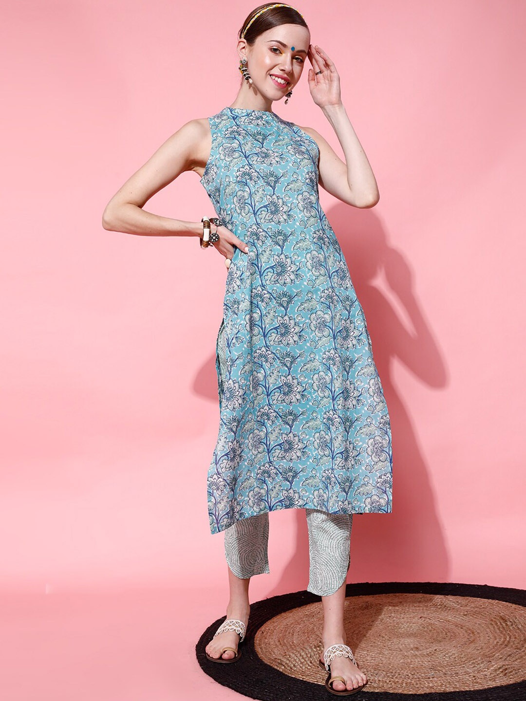 

STREET 9 Women Blue Floral Dyed Pure Cotton Kurti with Palazzos & With Dupatta