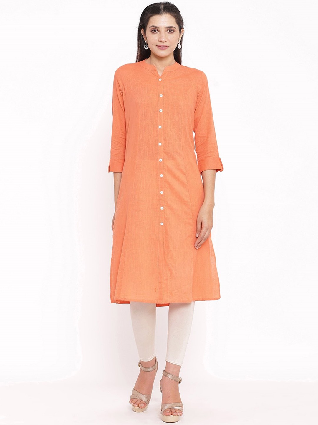 

Saart Bunaai Women Peach-Coloured Striped Gotta Patti Kurta