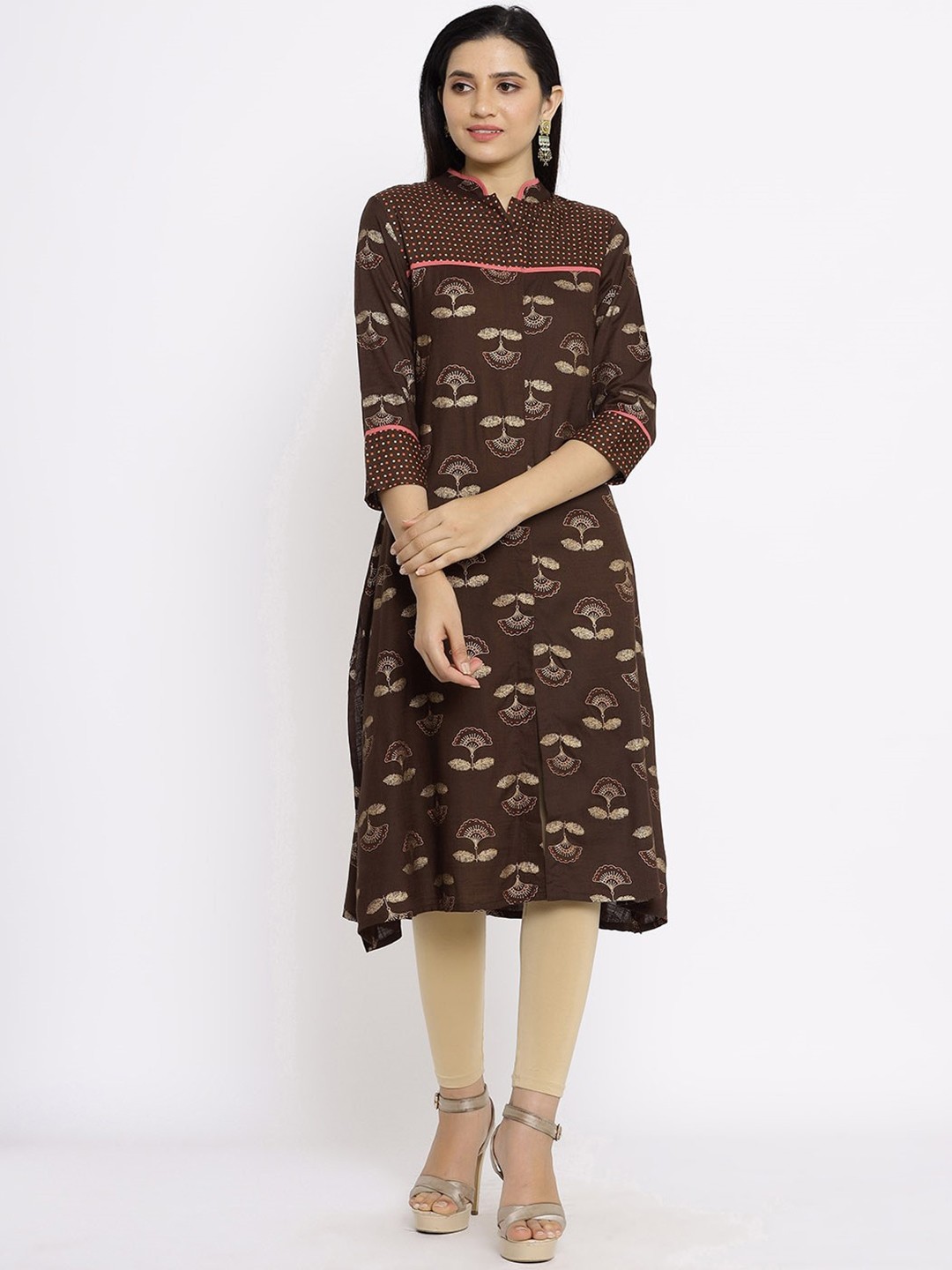 

Saart Bunaai Women Brown Floral Anarkali Kurta