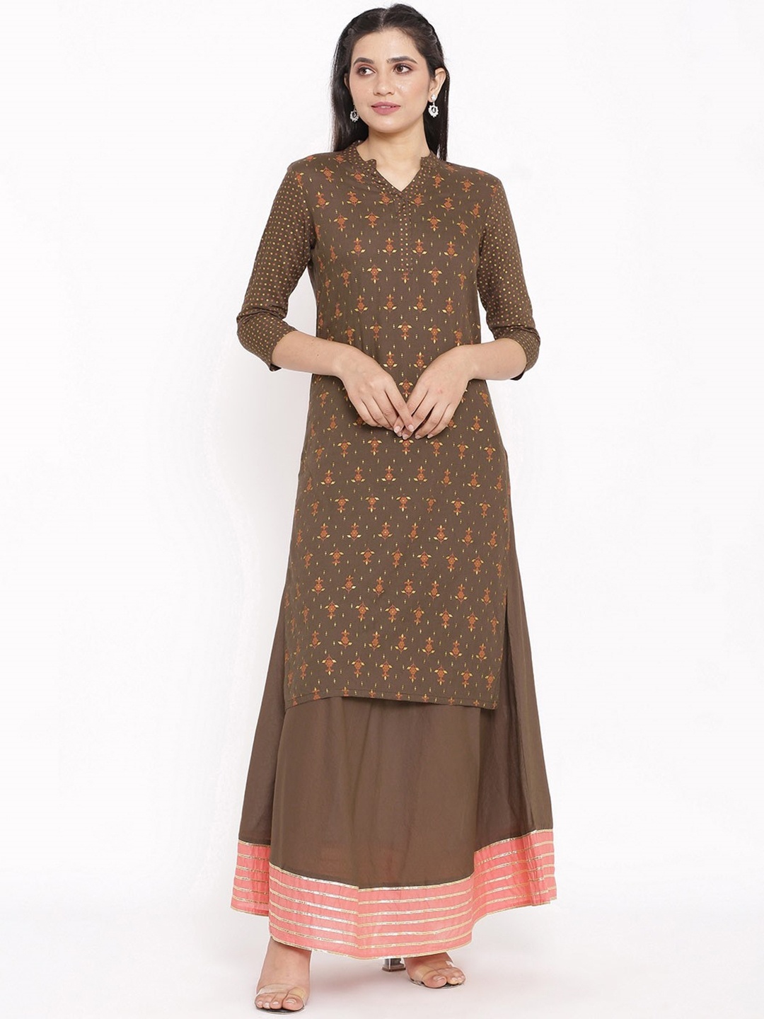 

Saart Bunaai Women Brown Floral Embroidered Mirror Work Anarkali Kurta