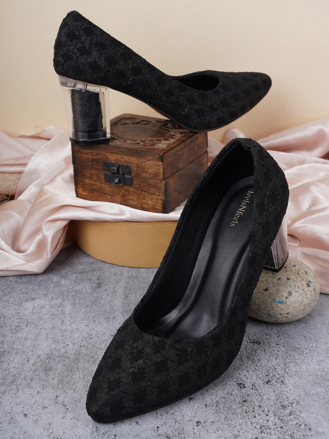 

HEELSNFEELS Black Printed Party Kitten Peep Toes