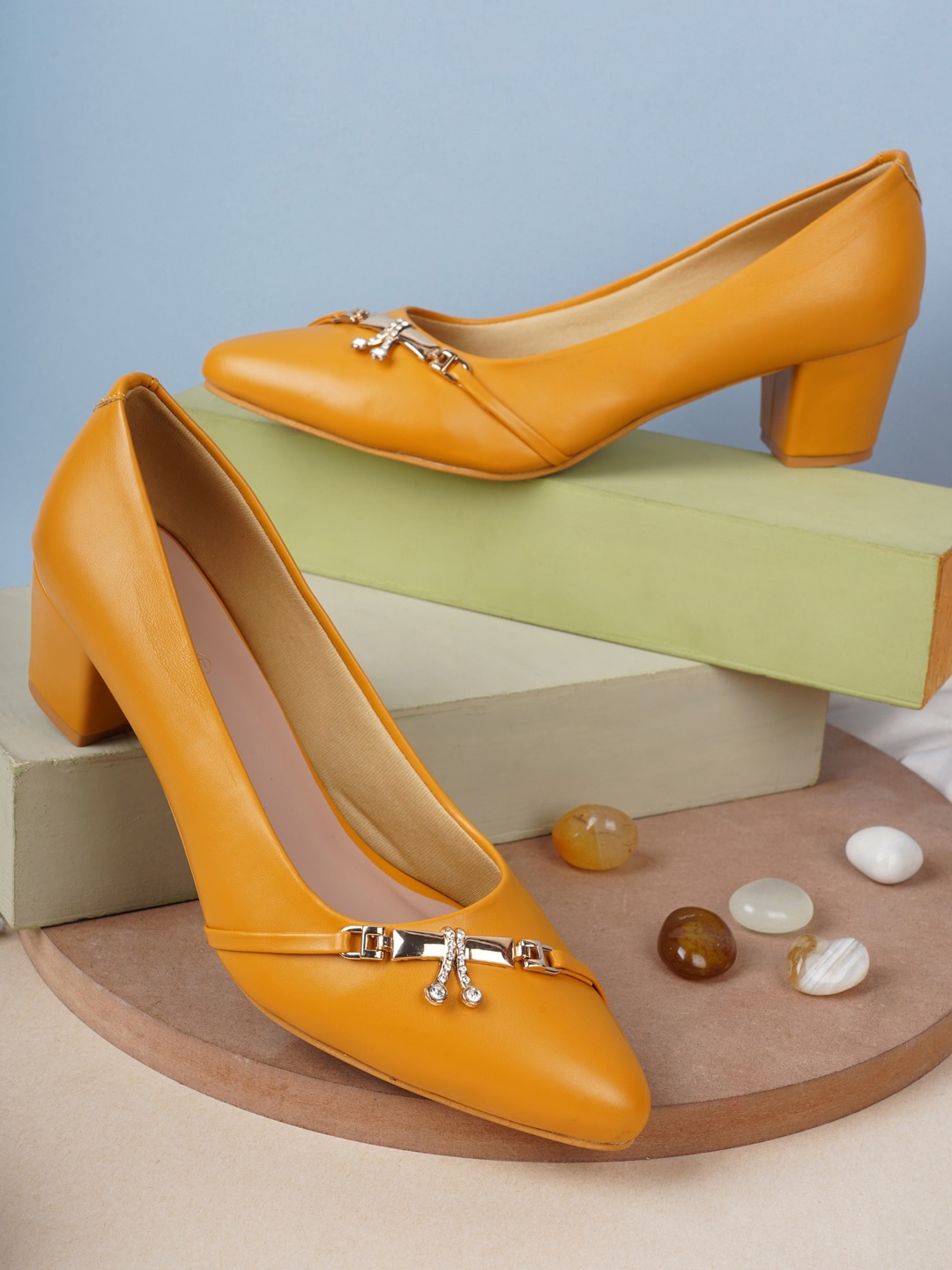 

HEELSNFEELS Yellow Party Kitten Pumps