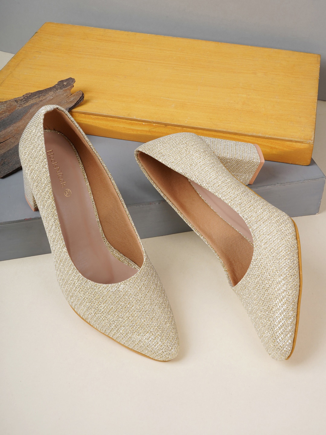 

HEELSNFEELS Gold-Toned Embellished Party Kitten Pumps