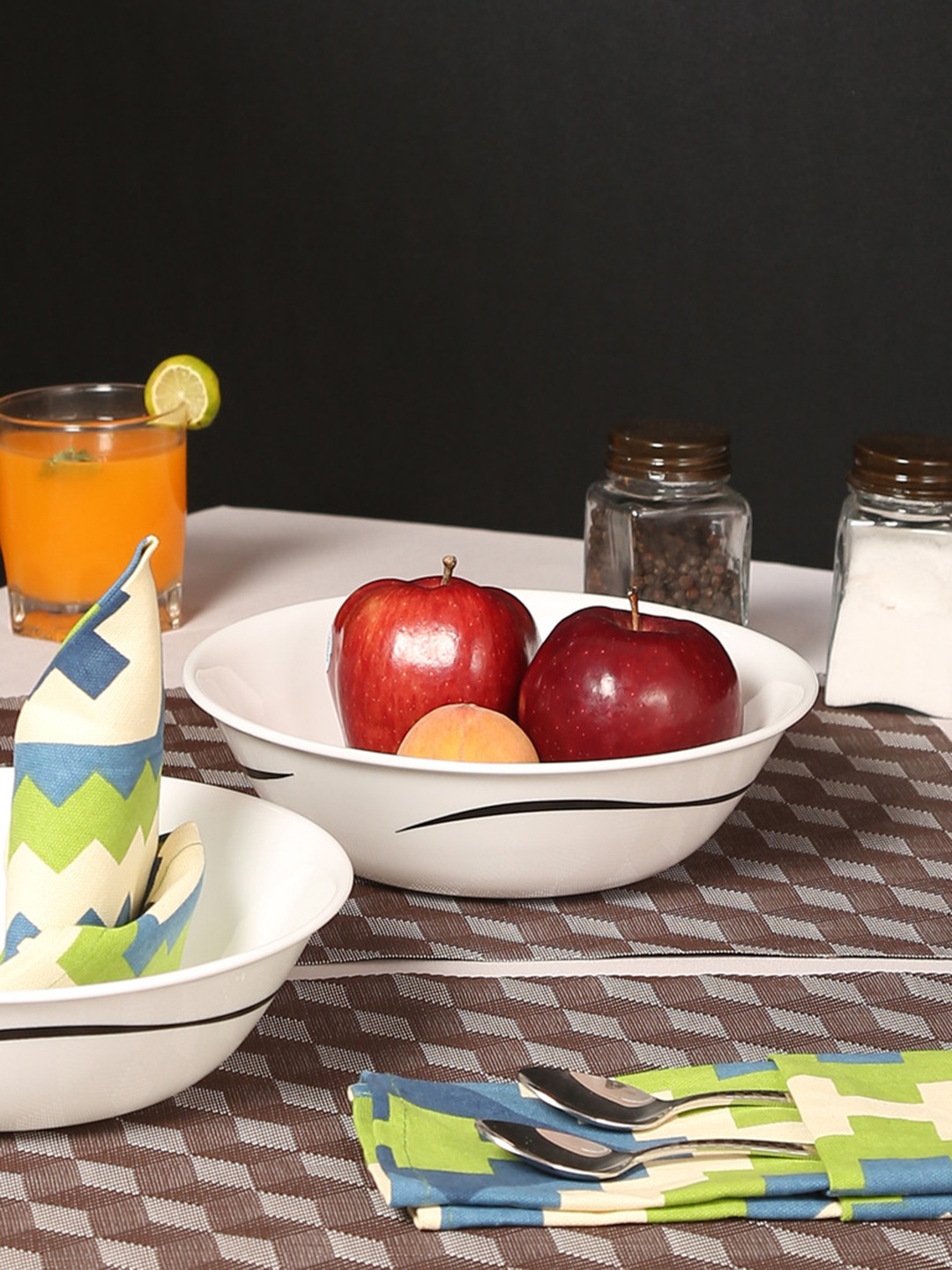 

Corelle White 3 Pieces Vitrelle Glass Printed Serving Bowl Set