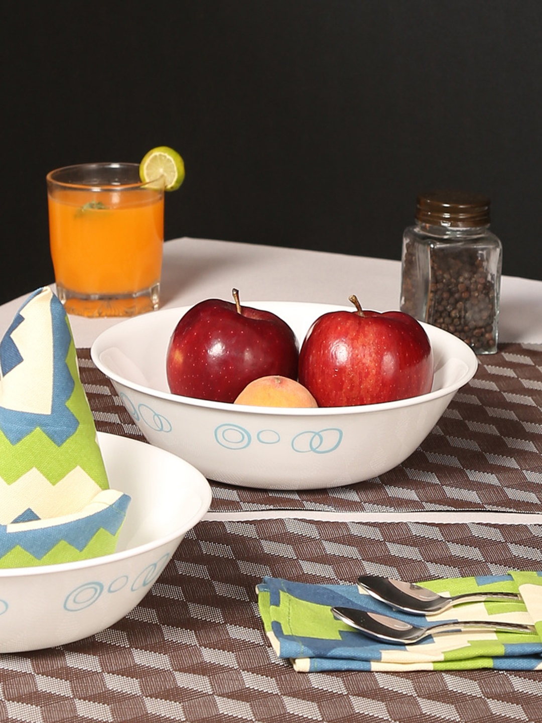 

Corelle Livingware Circle White Set of 3 Vitrelle Glass Printed Serving Bowls