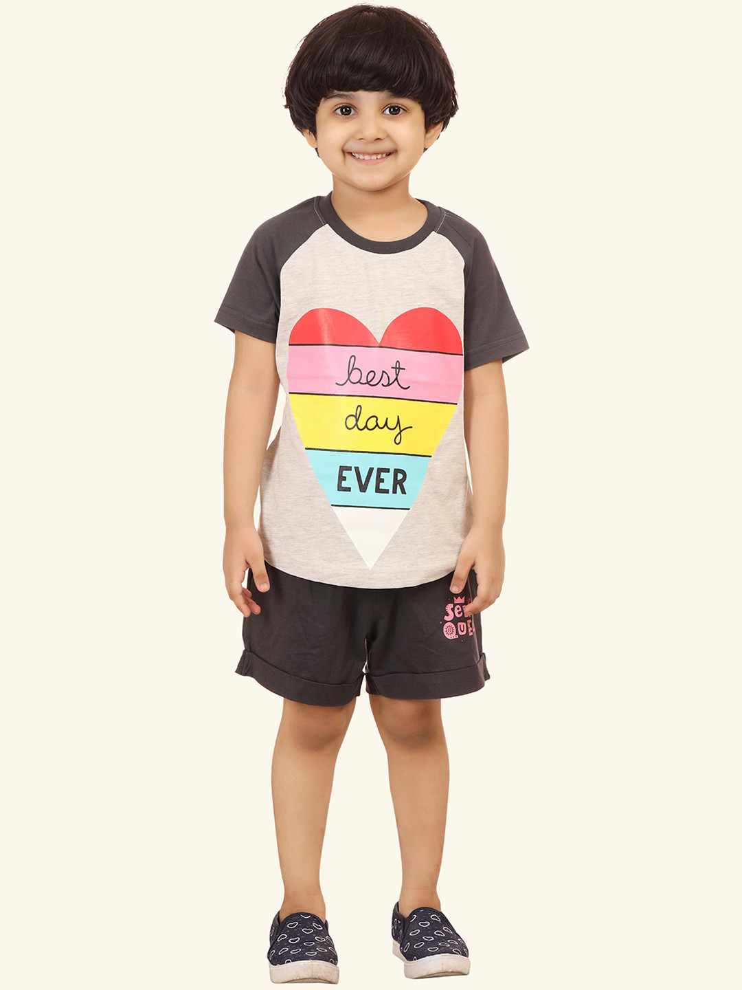 

minnow Girls Grey & Brown Printed Night suit