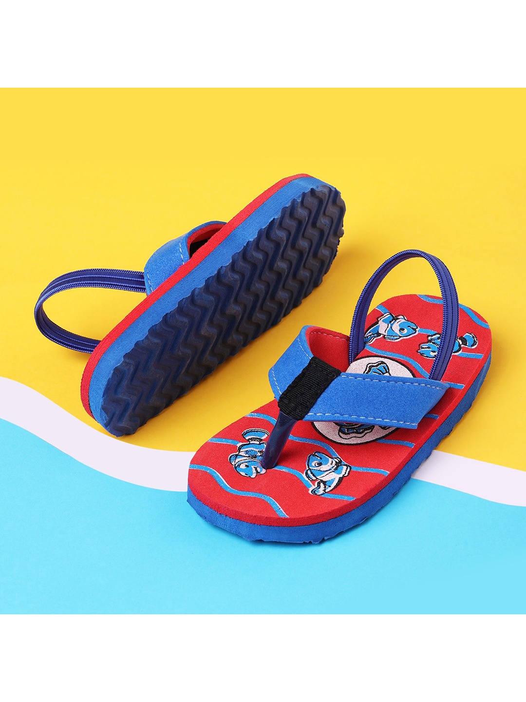 

CHiU Unisex Kids Red Printed Slip-On Sneakers
