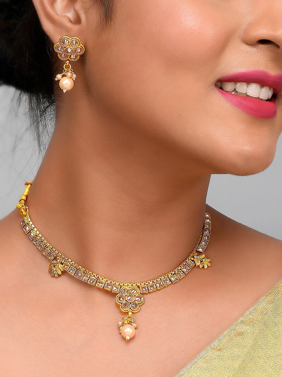 

AQUASTREET JEWELS Gold Plated Necklace Jewelry Set with Floral Design