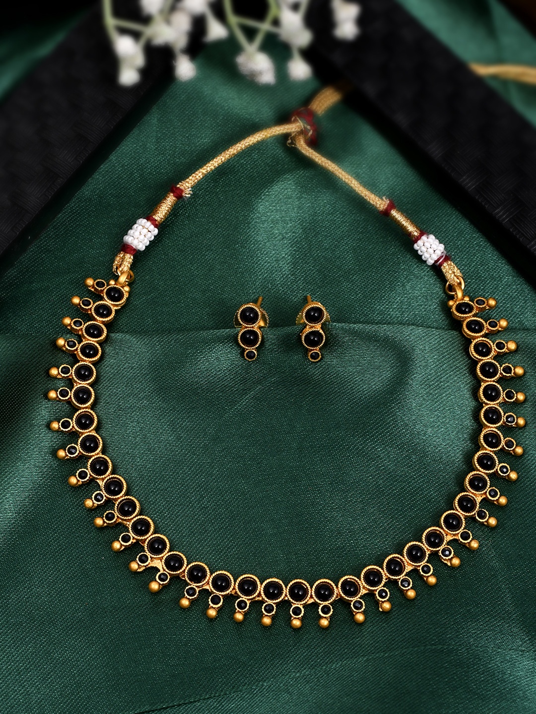 

AQUASTREET JEWELS Gold-Plated Black Stone Studded Jewellery Set