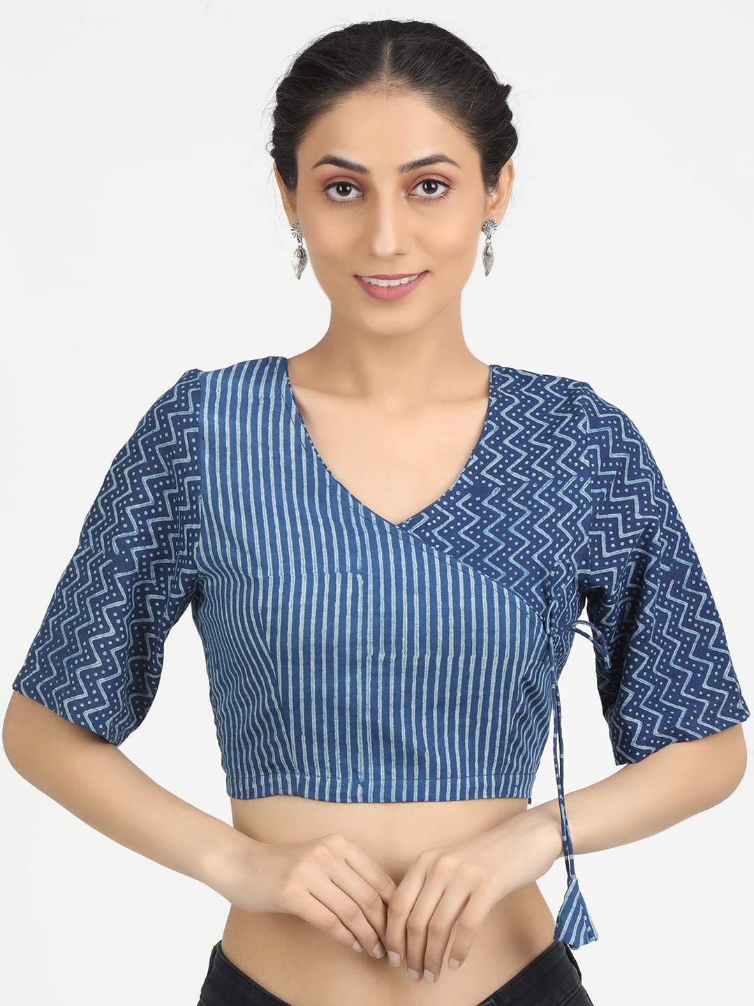 

Llajja Women Blue Block Printed Pure Cotton Saree Blouse