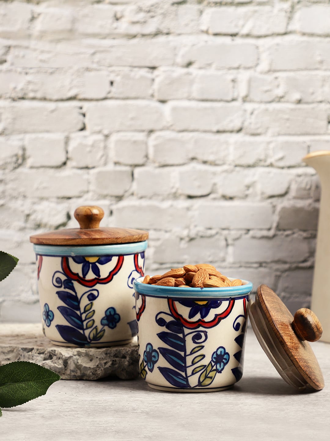 

VarEesha Set Of 2 Off-White & Blue Hand-Painted Ceramic Air Tight Jars with Wooden Lids