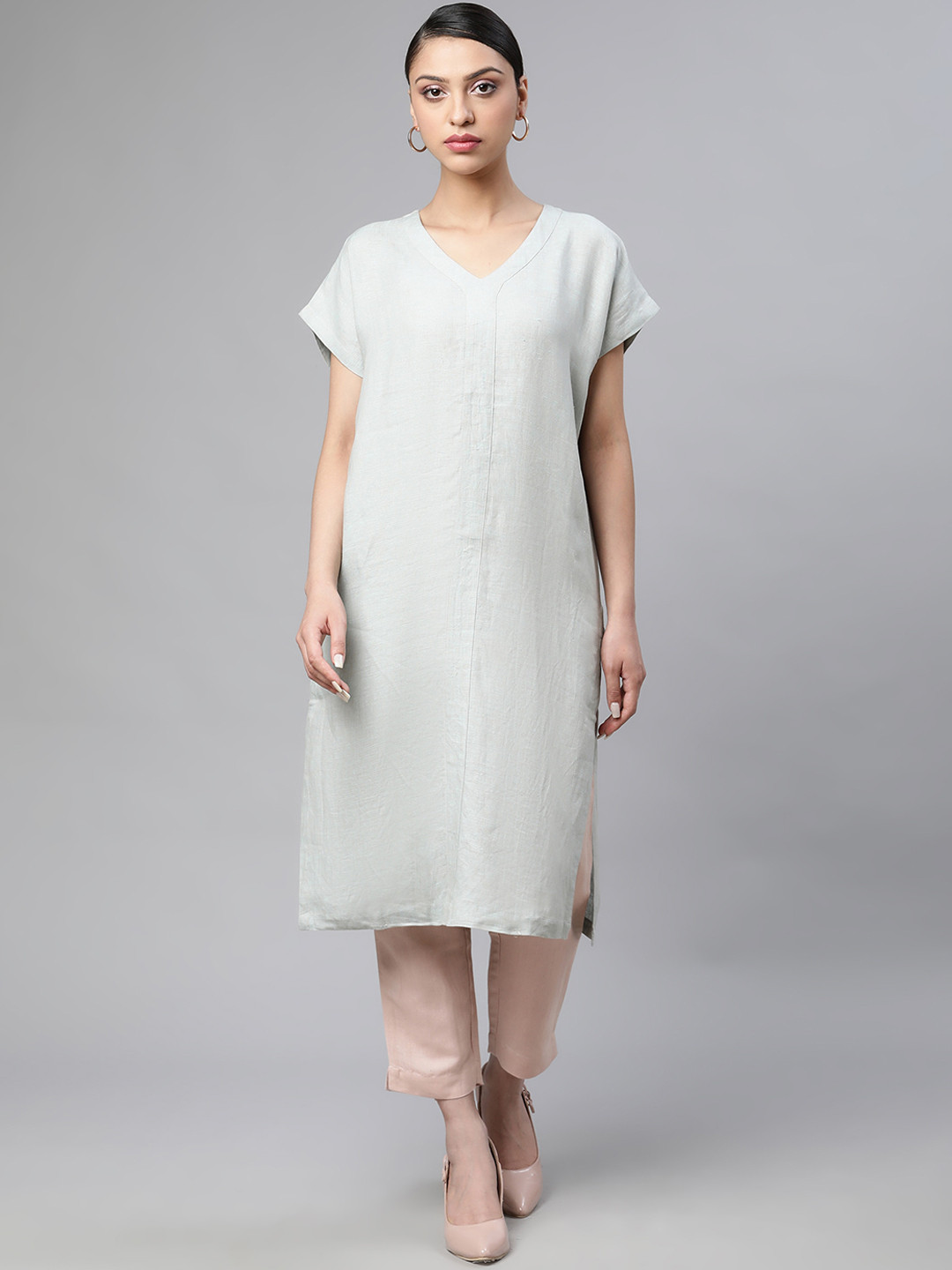 

Linen Club Woman Women Green Embroidered Chikankari Kurta