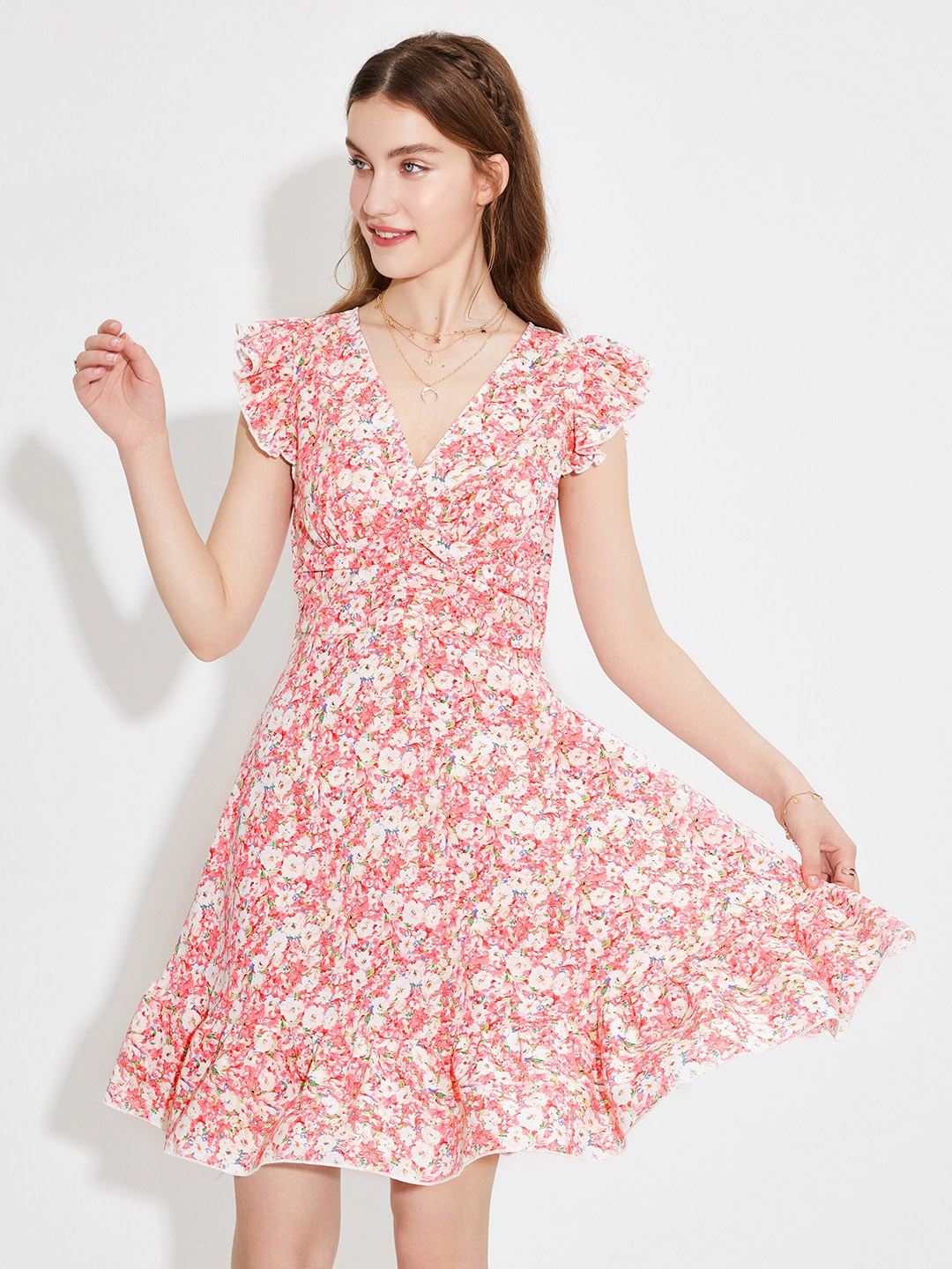 

URBANIC Pink & White Floral Printed Ruffled Fit & Flare Dress