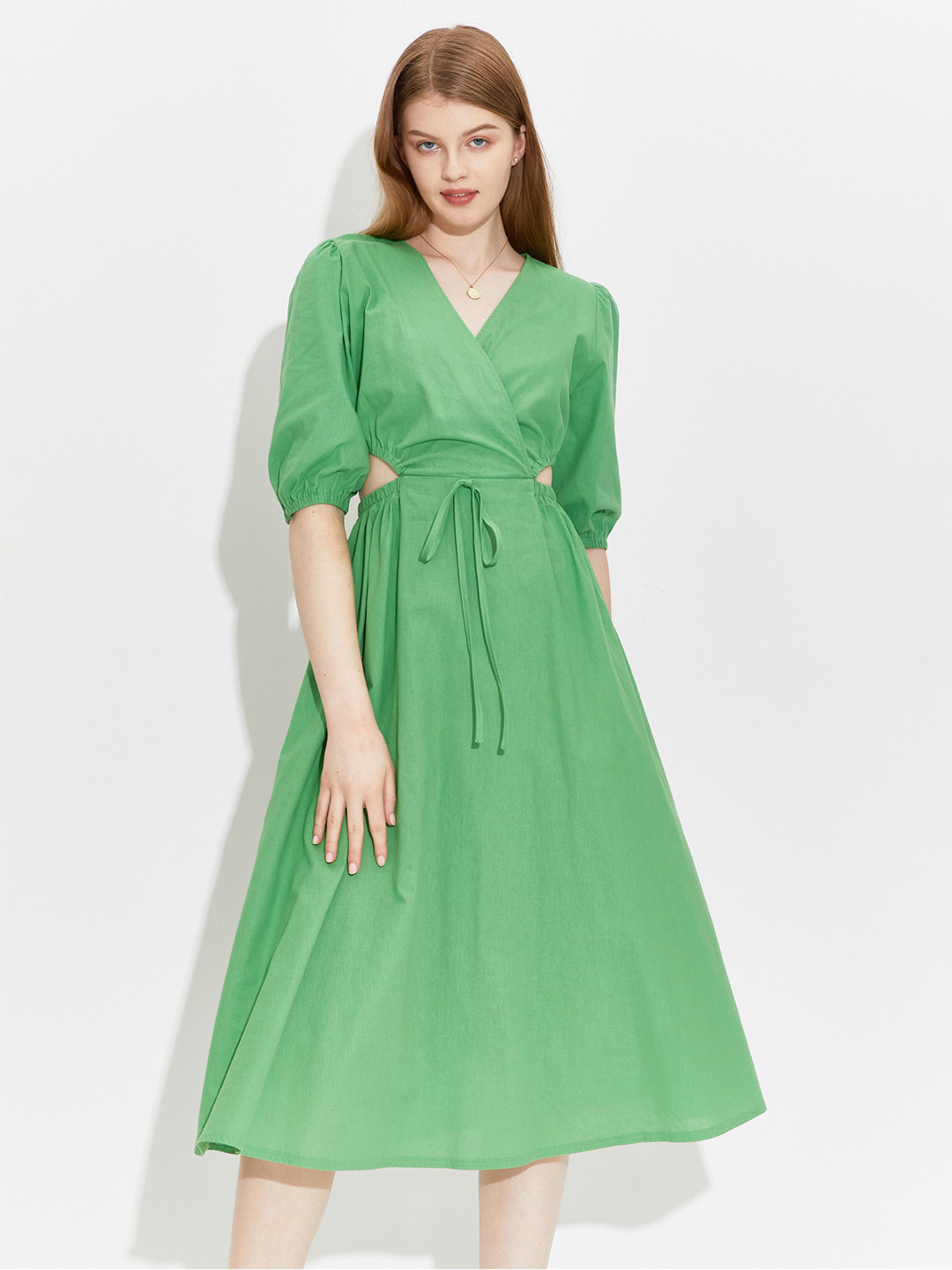 

URBANIC Green Solid Cotton Fit & Flare Midi Dress
