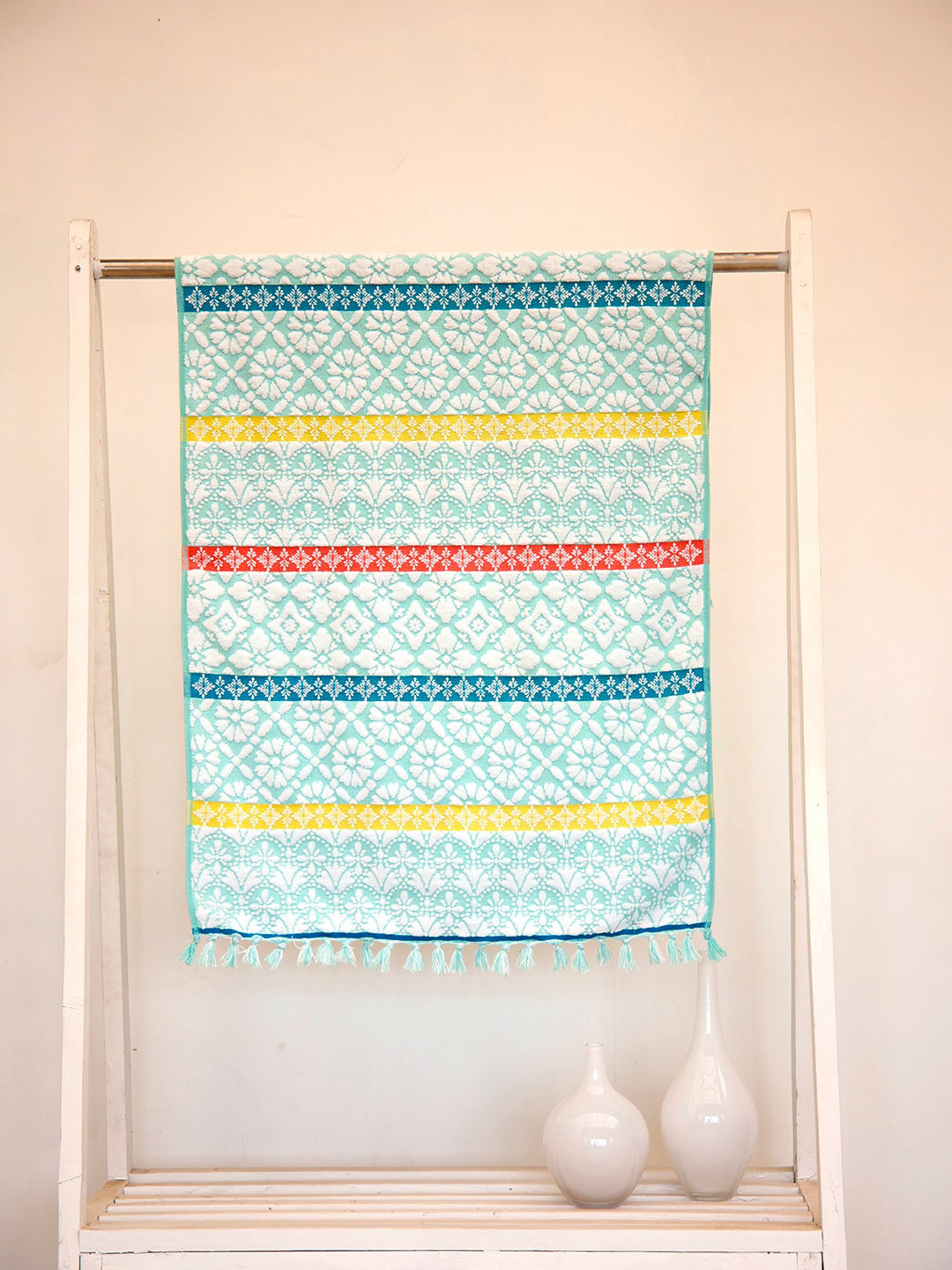 

Ariana Blue Printed Cotton 670 GSM Bath Towels