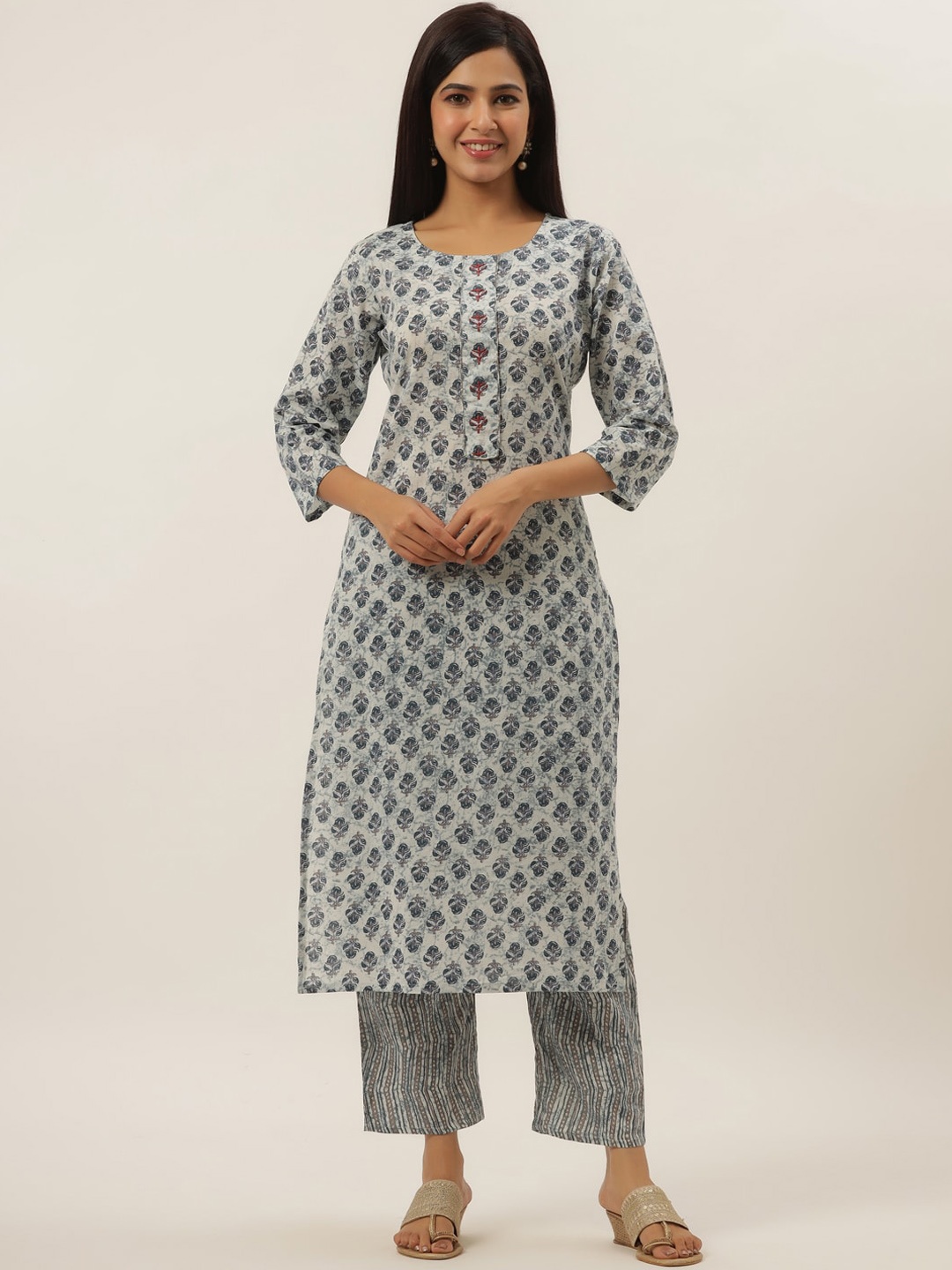 

Yufta Women White Pure Cotton Kurta with Trousers