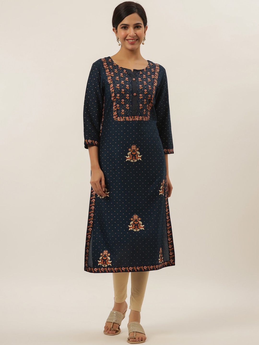 

Yufta Women Blue Geometric Embroidered Thread Work Floral Kurta
