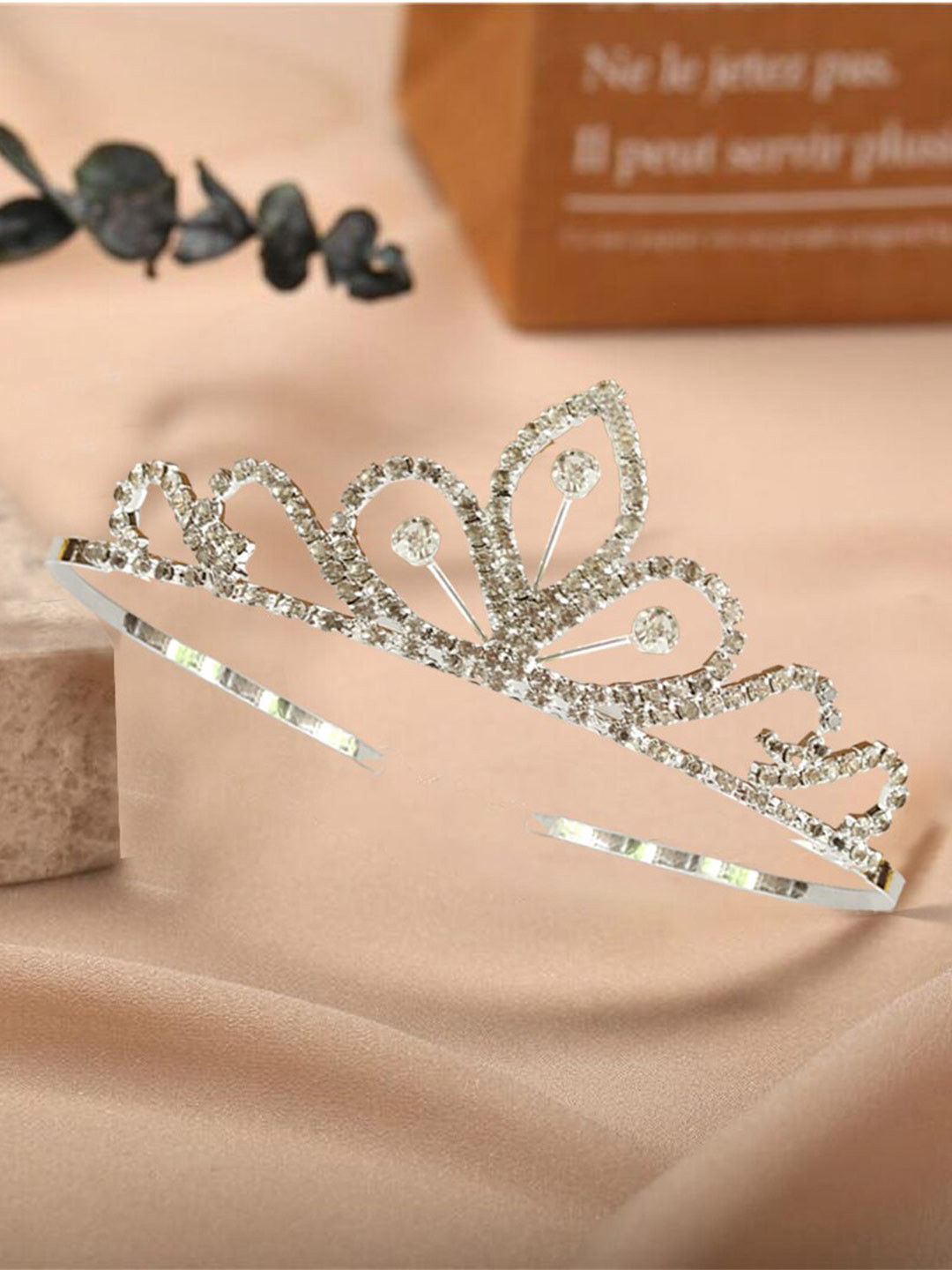 

ANNA CREATIONS Women Silver-Toned & White Hairband