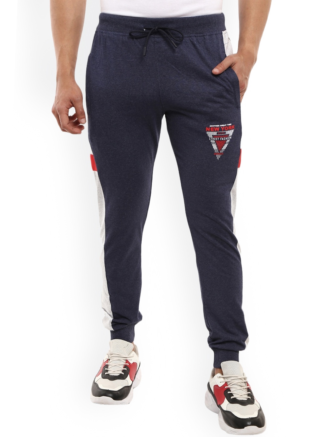 

V-Mart Men Blue Printed Cotton Joggers