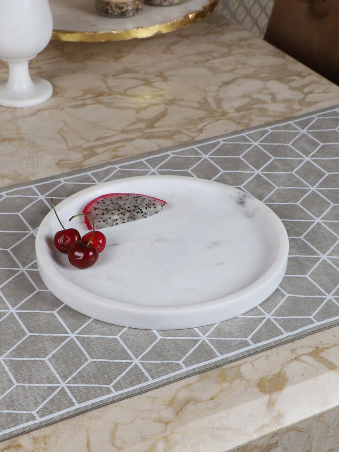 

NikkisPride White Solid Marble Round Trays