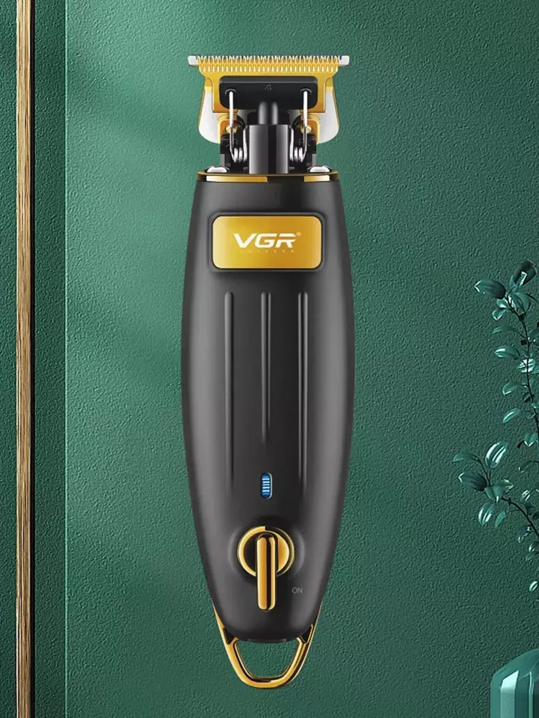 

VGR Men V-192 Professional Rechargeable Hair & Beard Trimmer - Black & Gold-Toned