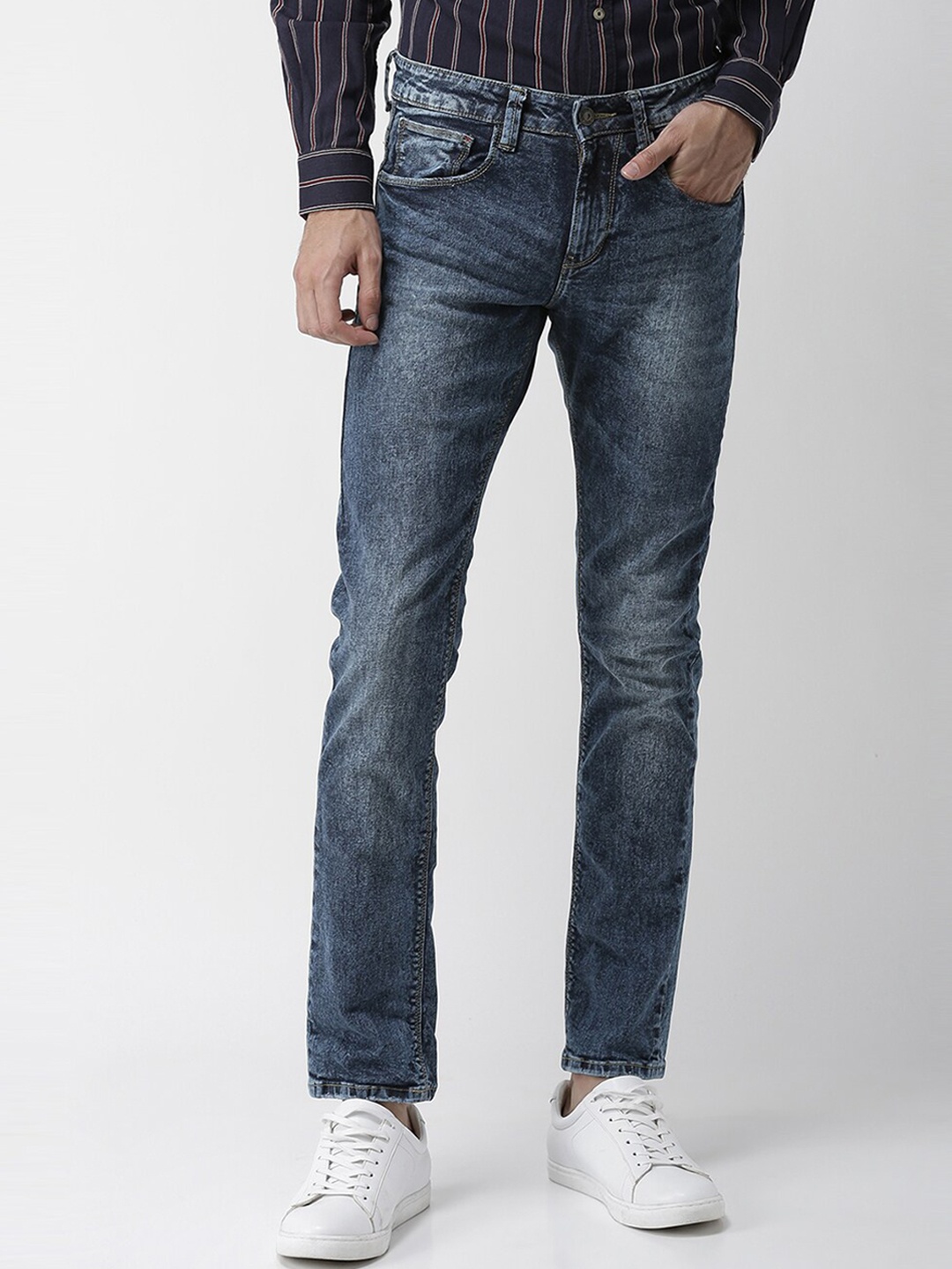 

Celio Men Blue Slim Fit Low Distress Light Fade Jeans
