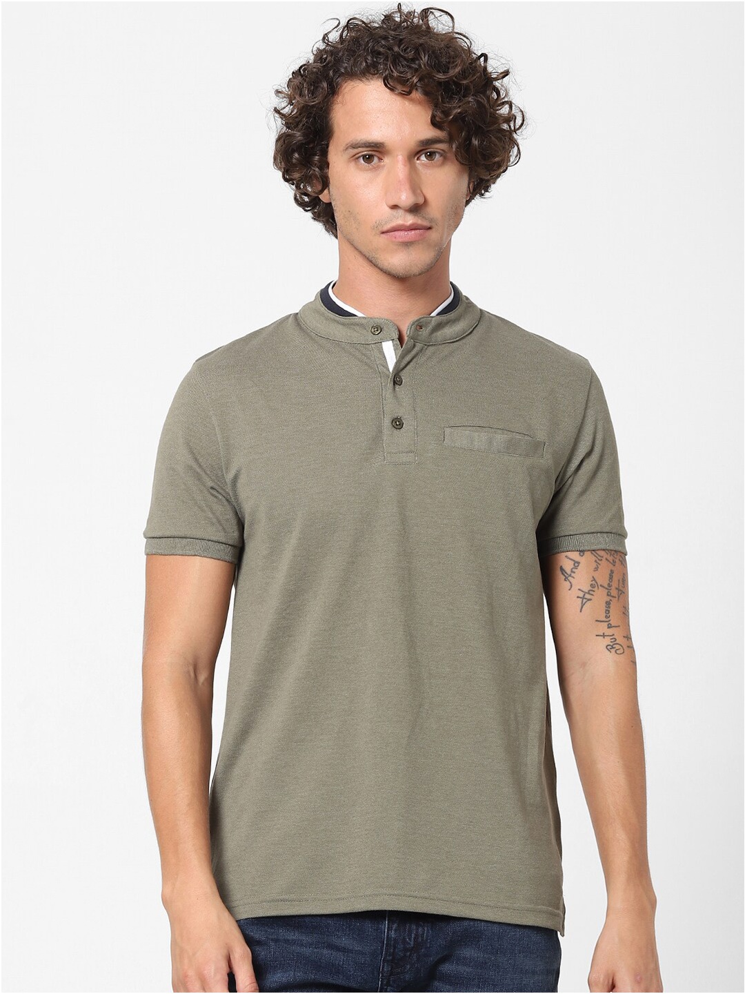 

Celio Men Olive Green Tribal Mandarin Collar T-shirt