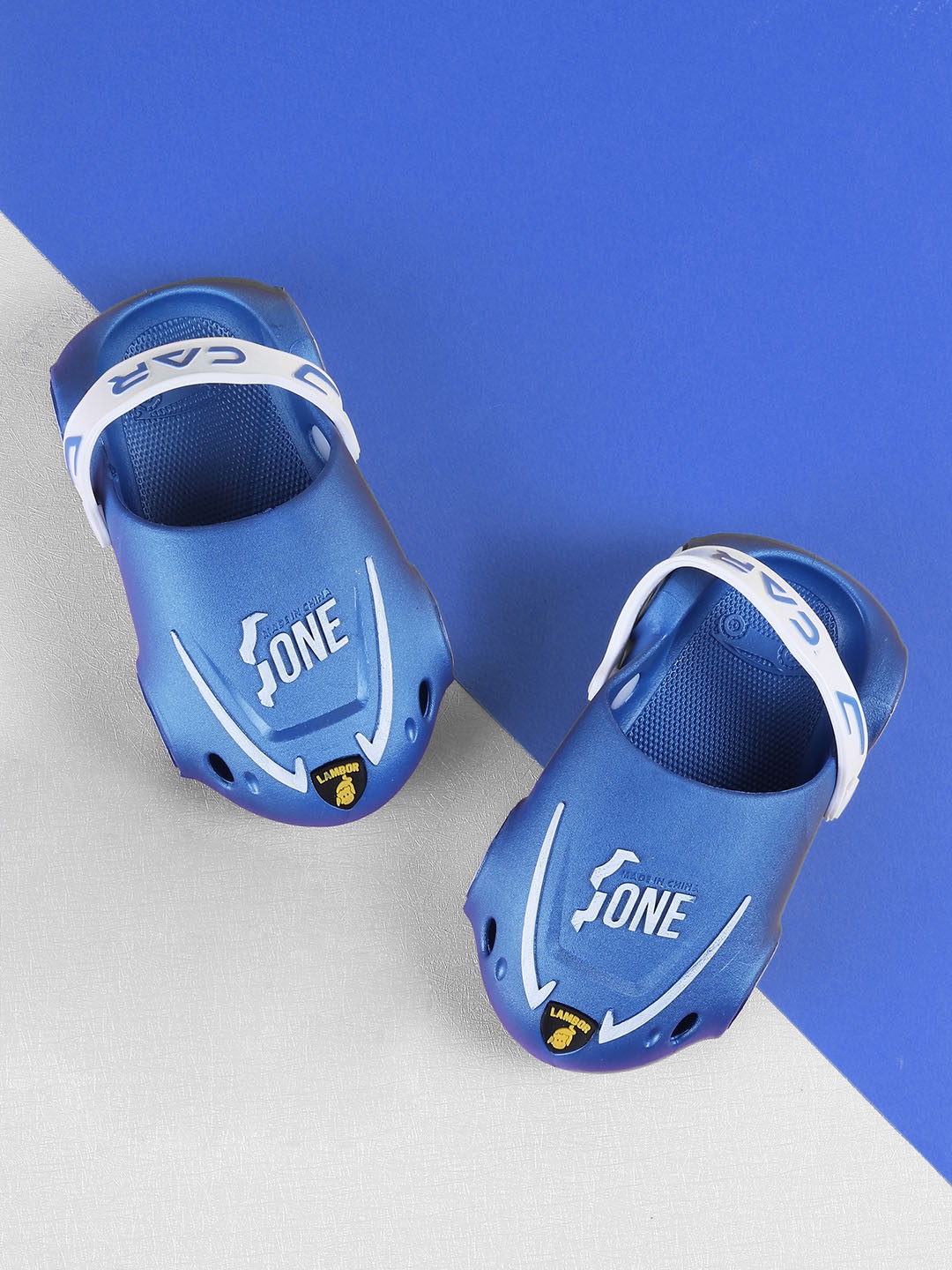 

Jazzy Juniors Unisex Kids Blue & White Clogs Sandals