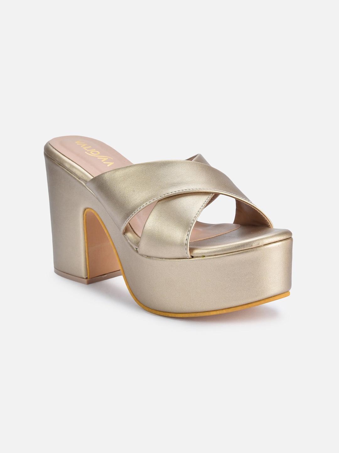 

VALIOSAA Gold-Toned Platform Sandals