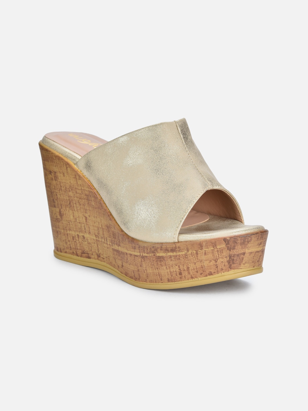 

VALIOSAA Gold-Toned Wedge Peep Toes