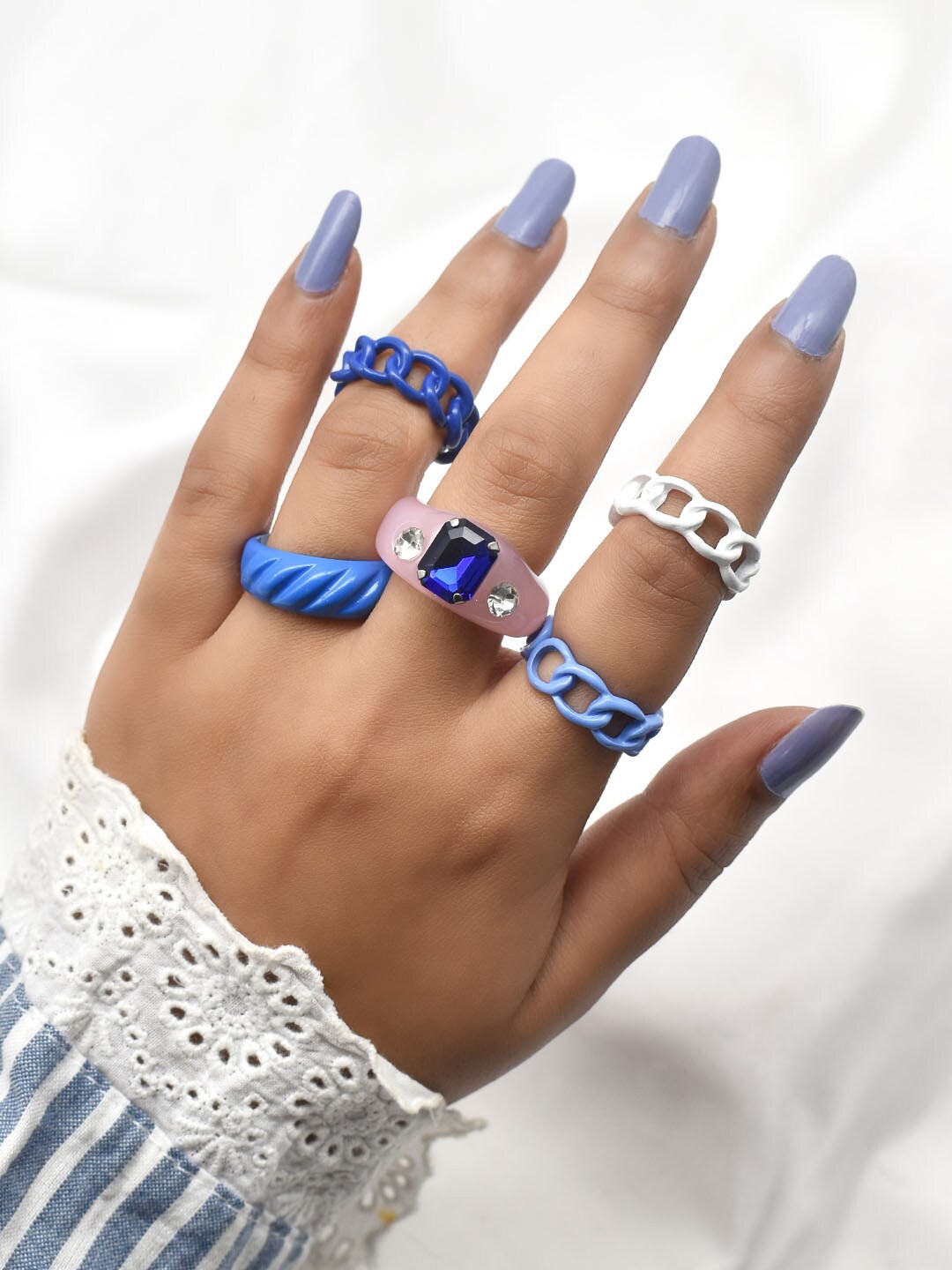 

JOKER & WITCH Set Of 5 Blue Chain Finger Ring Set