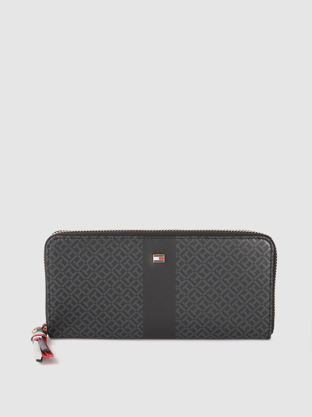 

Tommy Hilfiger Women Geometric Zip Detail Leather Zip Around Wallet, Black