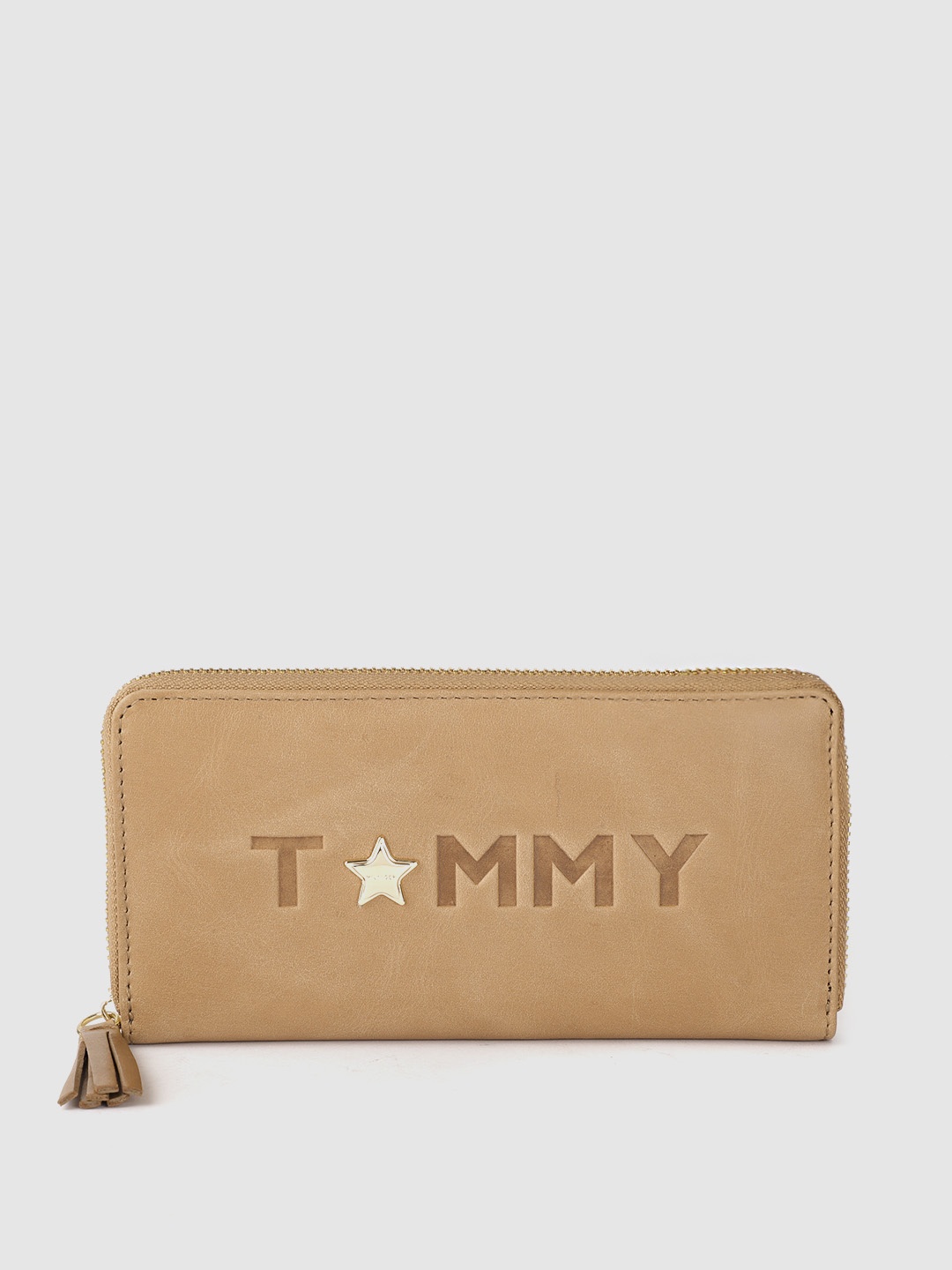 

Tommy Hilfiger Women Beige Leather Zip Around Wallet