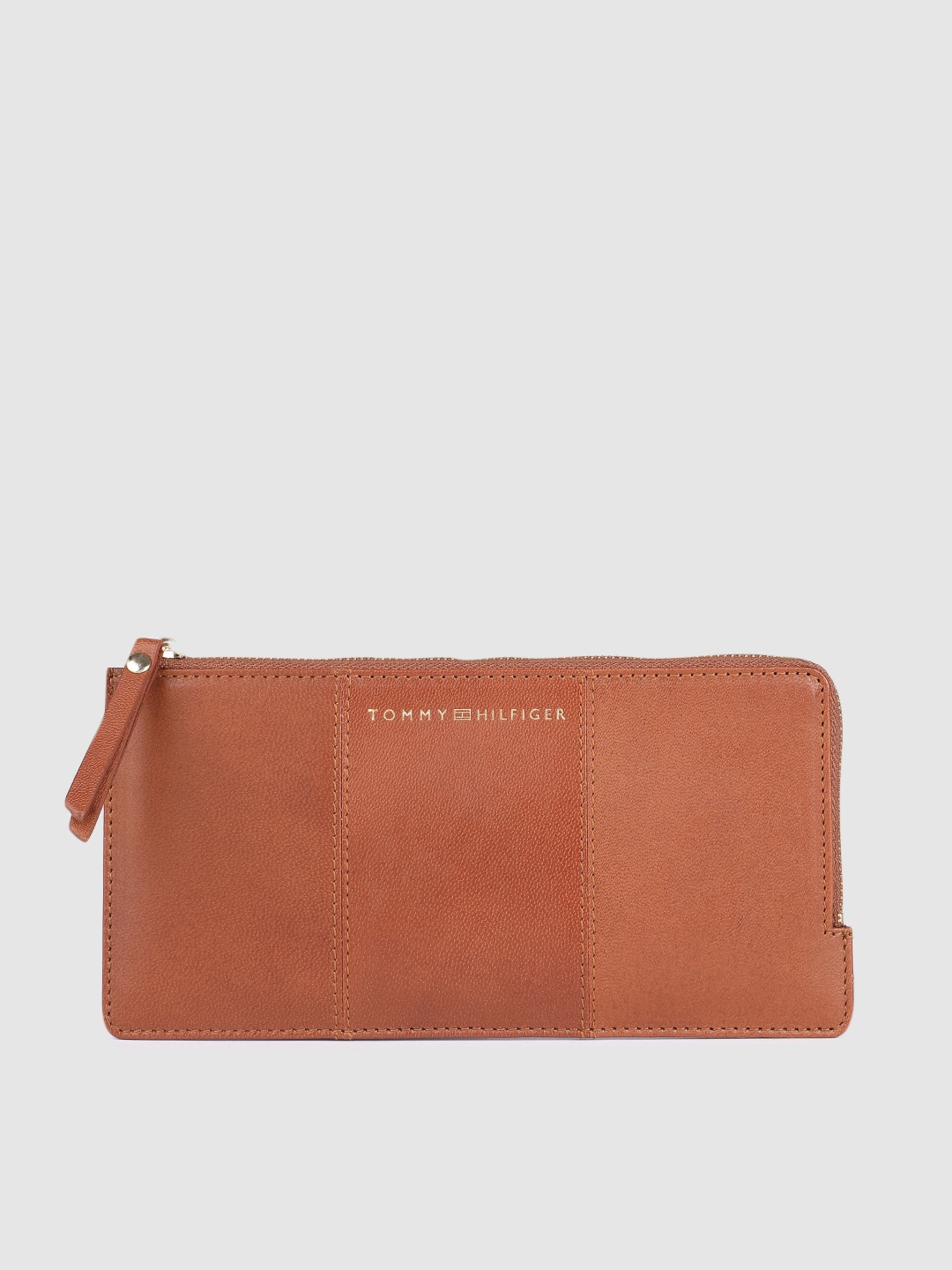 

Tommy Hilfiger Women Tan Brown Leather Zip Around Wallet